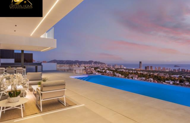 LUKSUSOWA WILLA Z WIDOKIEM NA MORZE