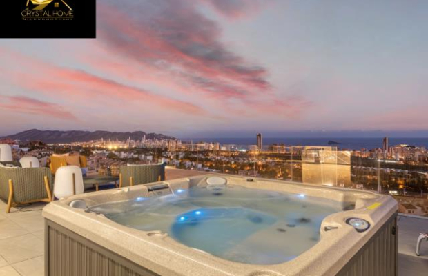 LUKSUSOWA WILLA Z WIDOKIEM NA MORZE