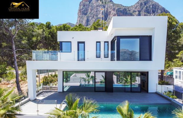 Wille z górach z widokiem na morze