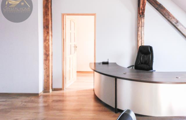 Lokal 173m2 / 4 biura