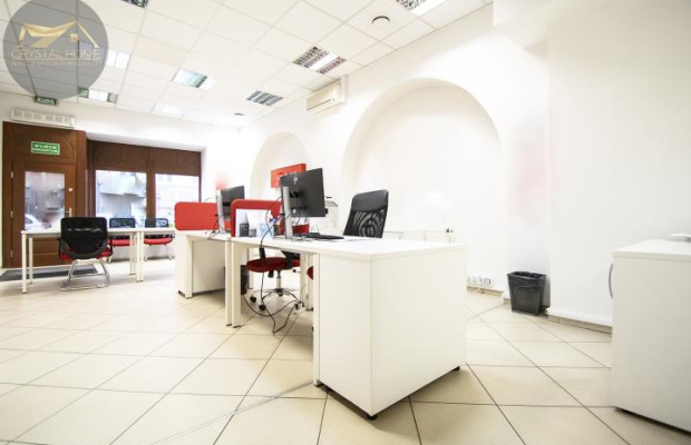 Lokal z witryną w Centrum do wynajęcia