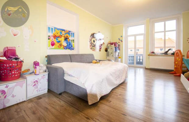 Mieszkanie 174m2 z balkonem 4 pokoje 2 łazienki