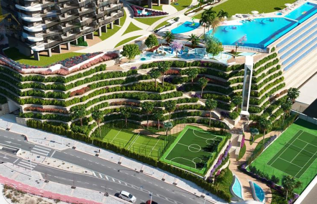 Wytworny apartament przy plaży z widokiem na morze