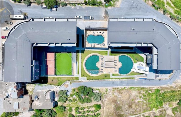 Twój drugi dom nad morzem – duży taras i 3 baseny