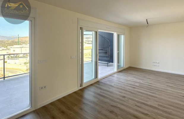 Penthouse z widokiem na morze w Finestrat