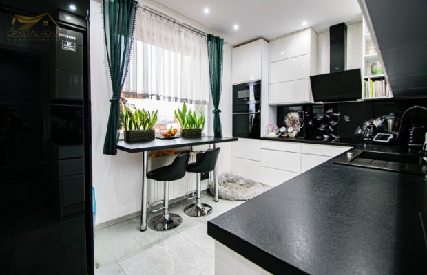 3 POKOJE Z BALKONEM I KLIMATYZACJĄ - NOWY ZAWISZÓW