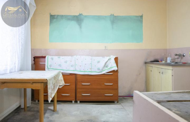 2 pokojowe mieszkanie do remontu z garażem