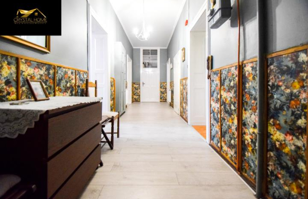 136m2, 4 pokoje, I piętro, 2 balkony