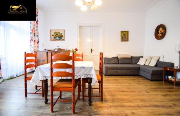 136m2, 4 pokoje, I piętro, 2 balkony