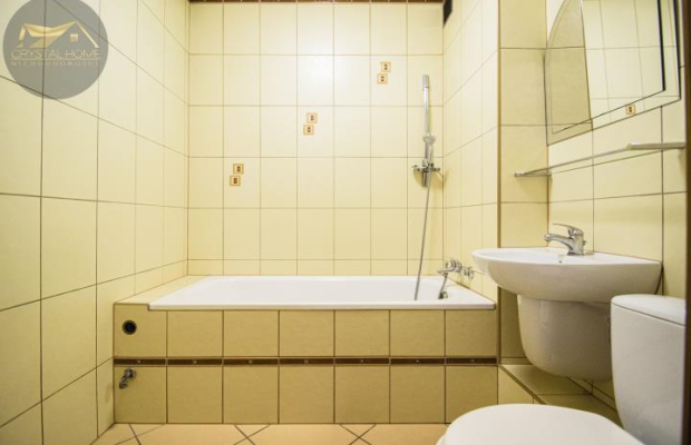 2 pokoje, balkon, 2 piętro /os. Zawiszów