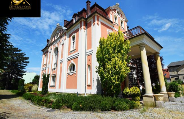 Odrestaurowany Pałac na sprzedaż