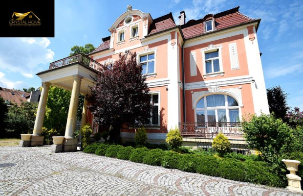 Odrestaurowany Pałac na sprzedaż