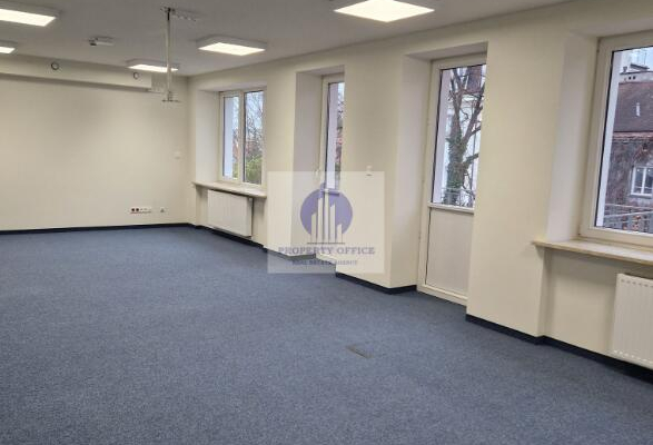 Mokotów: budynek biurowy 489m2