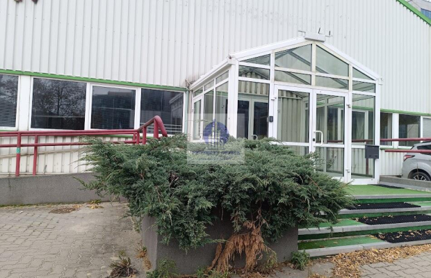 Mokotów: lokal biurowo-usługowy na wynajem