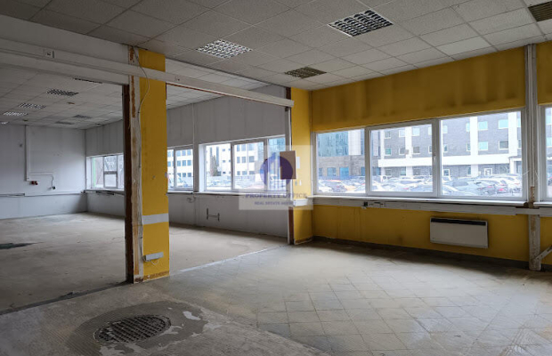 Mokotów: lokal biurowo-usługowy na wynajem