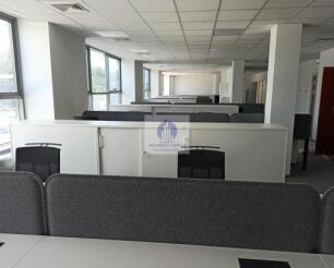 Włochy: podnajem lokalu biurowego