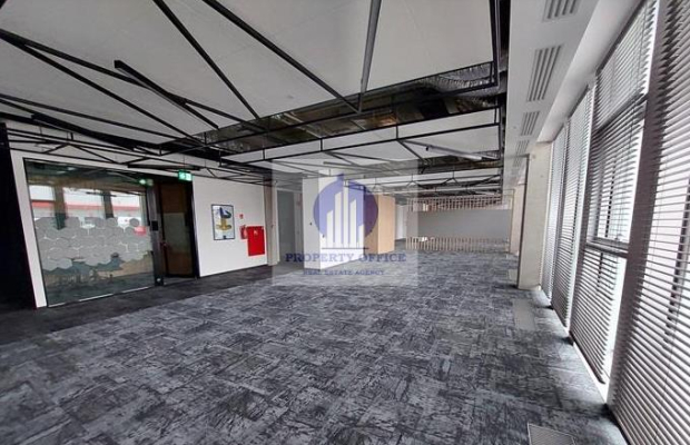 Włochy: lokal biurowy do podnajmu