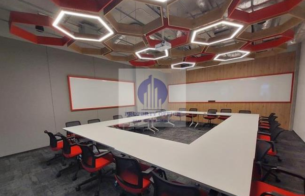 Włochy: lokal biurowy do podnajmu