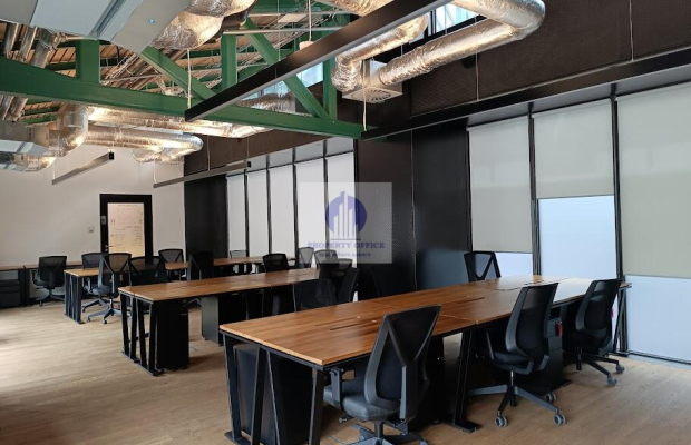 Śródmieście: umeblowane biuro na wynajem