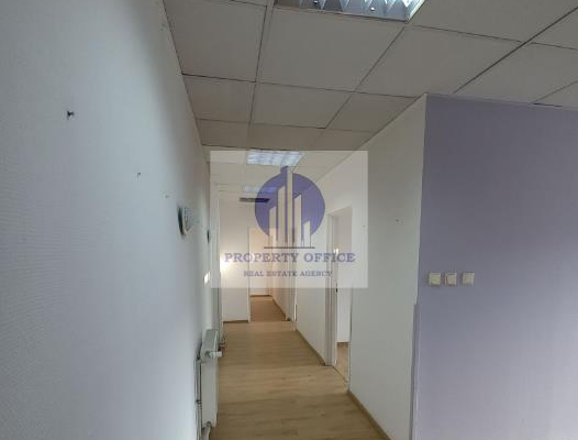 Włochy: lokal biurowy na wynajem