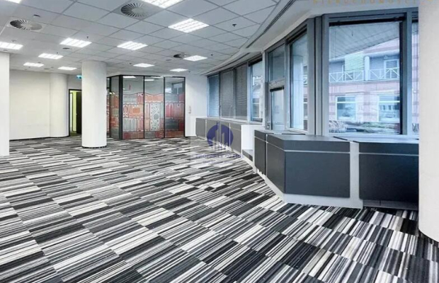 Mokotów: lokal usługowo-biurowy na wynajem