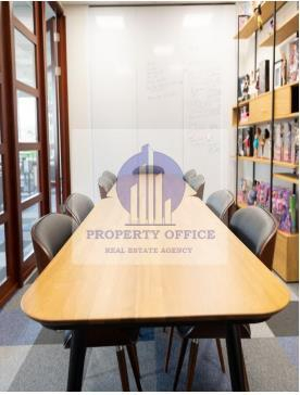 Włochy: lokal biurowy na wynajem