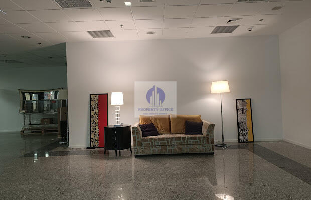 Śródmieście: lokal handlowo-usługowy na wynajem