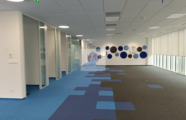 Włochy: lokal biurowy na wynajem