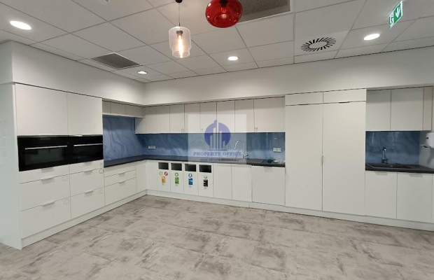 Włochy: lokal biurowy na wynajem