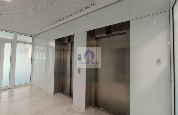 Włochy: lokal biurowy na wynajem