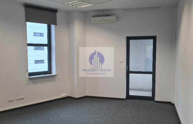 Włochy: lokal biurowy na wynajem