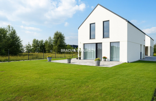 Dom Wolnostojący 140 m2 z tarasem w MNIKOWIE