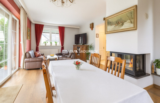 Dom z ogrodem i fotowoltaiką – 10 km od Krakowa