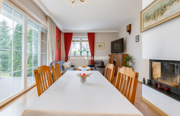 Dom z ogrodem i fotowoltaiką – 10 km od Krakowa