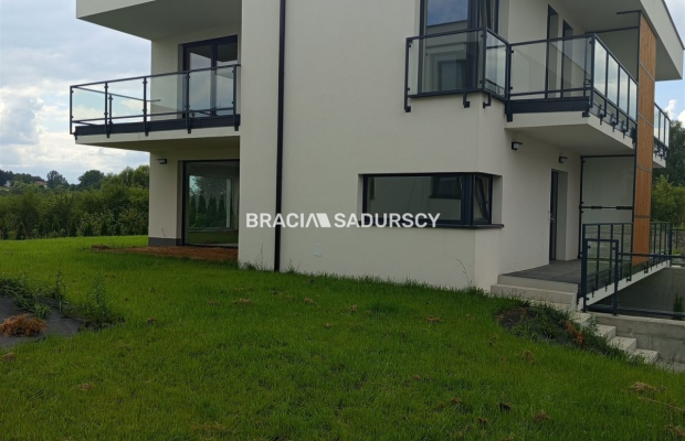 Nowoczesny dom klasy premium w zielonej okolicy!