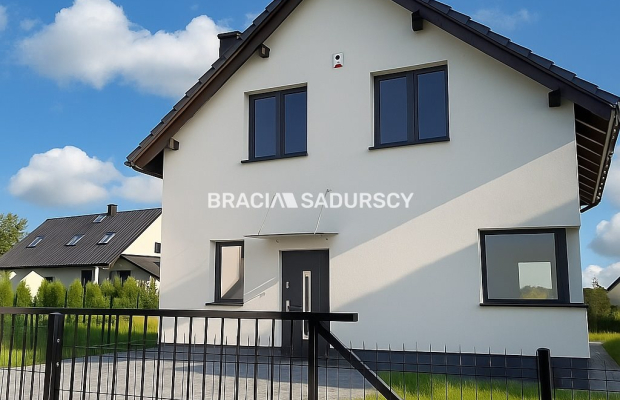 Domy 4 pokoje.  Rączna/Kaszów