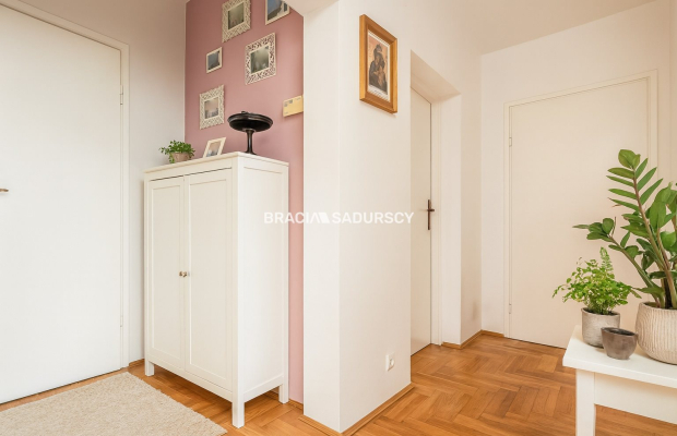 Wolnostojący dom w znakomitej lokalizacji