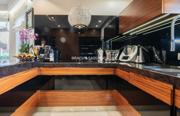 Piękny dom w Bibicach - kameralne osiedle