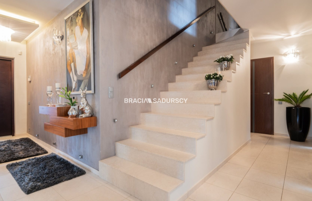 Piękny dom w Bibicach - kameralne osiedle