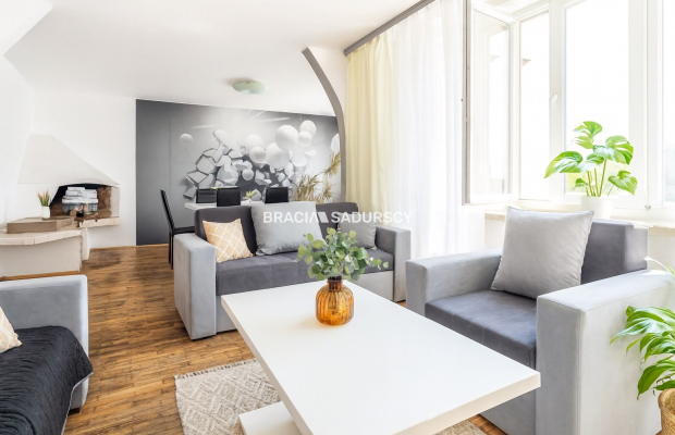 Dom w centrum Wieliczki, działka 15 ar