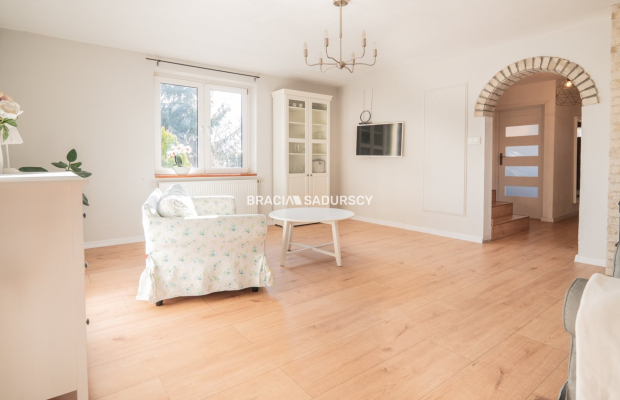 Uroczy dom 130m² z bajkowym ogrodem – Gnatowice!