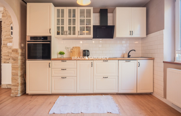 Uroczy dom 130m² z bajkowym ogrodem – Gnatowice!