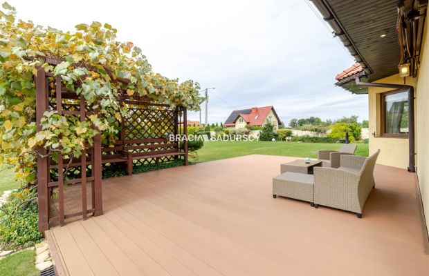 Komfortowy dom pod Wieliczką na dużej działce