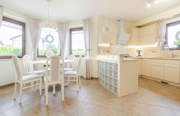 Komfortowy dom pod Wieliczką na dużej działce