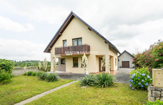 Dom wolnostojący gotowy do zamieszkania