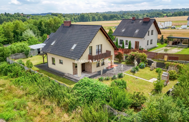 Dom wolnostojący gotowy do zamieszkania