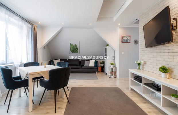 Wolnostojący dom Opatkowice-180 m² działka 11arów