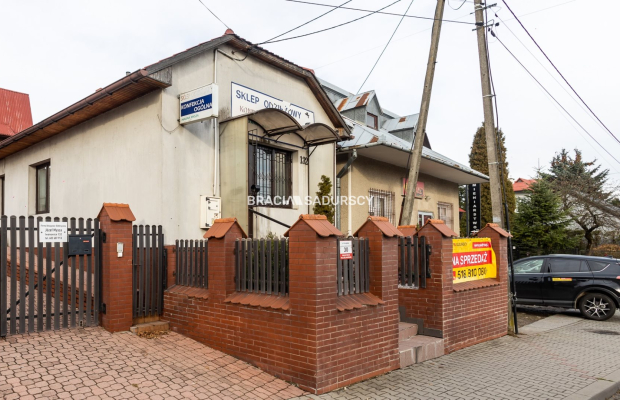 Centrum Iwanowic Włościańskich, Dom lub lokal