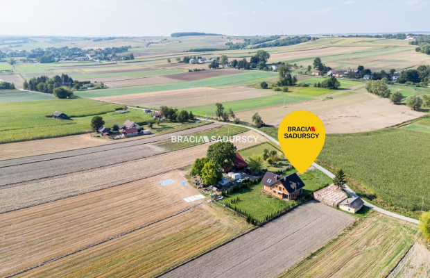 Dom na wsi, duża działka 30 km od Krakowa 