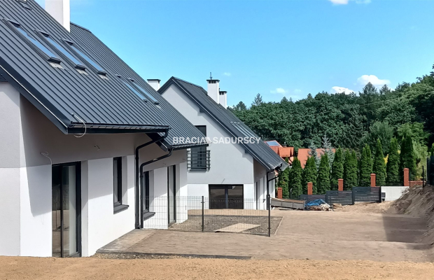 Nowe domy zabudwa bliźniaczej Zabierzów